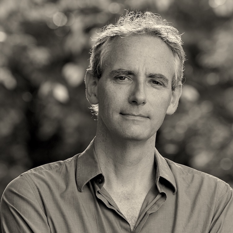 Headshot of Bruce Holsinger