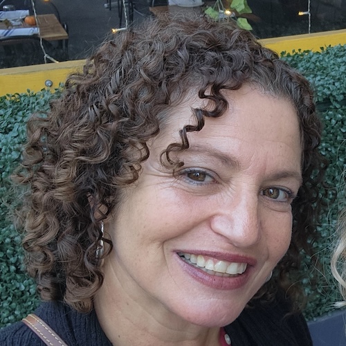 Headshot of Elizabeth Luciano