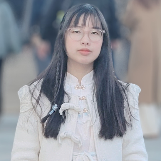 Headshot of Lily Rong