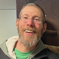 Headshot of Benjamin Grossberg
